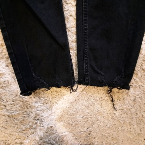 Free People | Distressed Raw Hem Black Skinny Jeans Size 31 - Picture 5 of 9